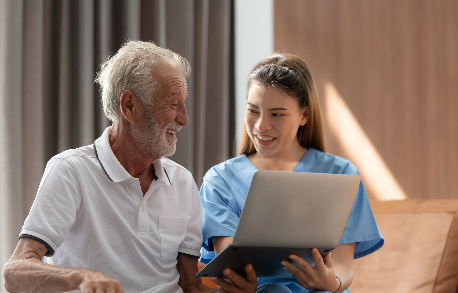 The doctor explains the results of the physical examination and PET/CT scan